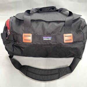 Patagonia Arbor Duffle Bag Travel 30L Duffel Gym Black
 18” x 12” x 9”